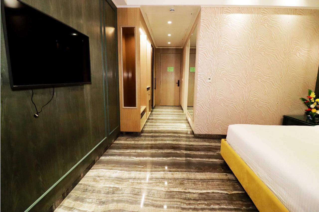 Seven Eleven Hotels And Club Bhayandar Exterior foto