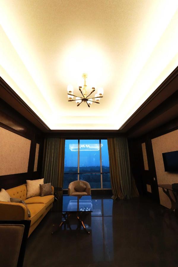 Seven Eleven Hotels And Club Bhayandar Exterior foto
