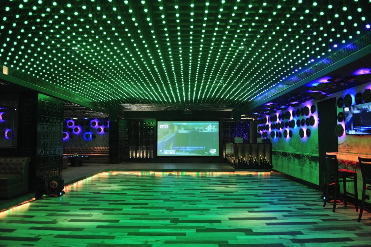 Seven Eleven Hotels And Club Bhayandar Exterior foto